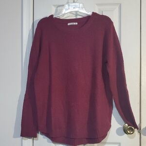 GUC Pink Clover Maroon Crew Neck Sweater, Large